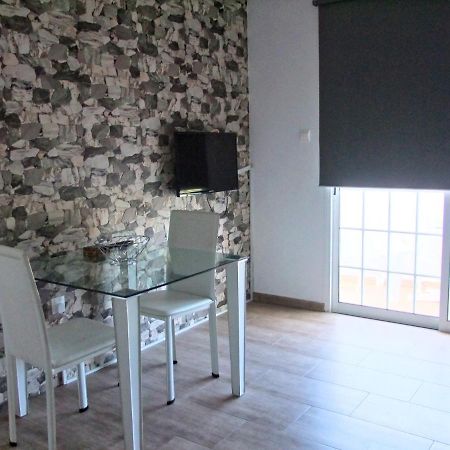 Frangeskos Beach Apartment'S Deceleia Exterior foto