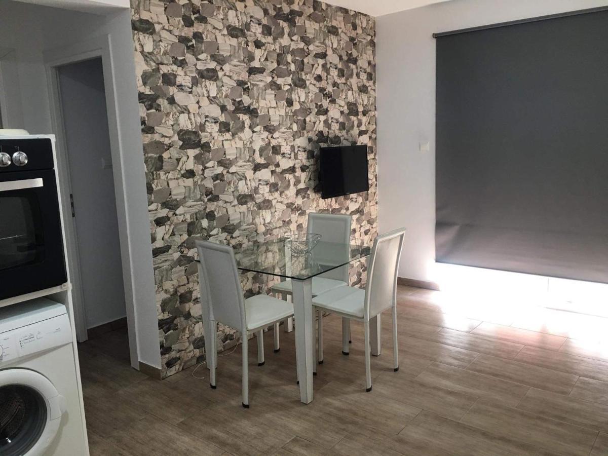 Frangeskos Beach Apartment'S Deceleia Exterior foto